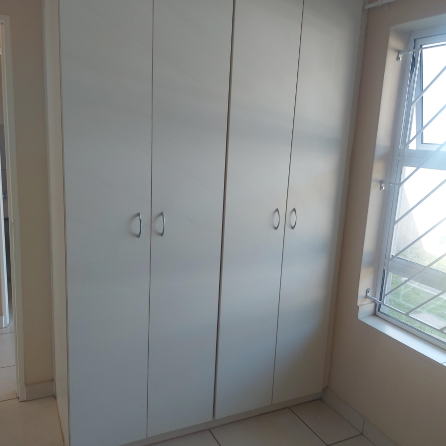 To Let 2 Bedroom Property for Rent in Buh Rein Estate Western Cape